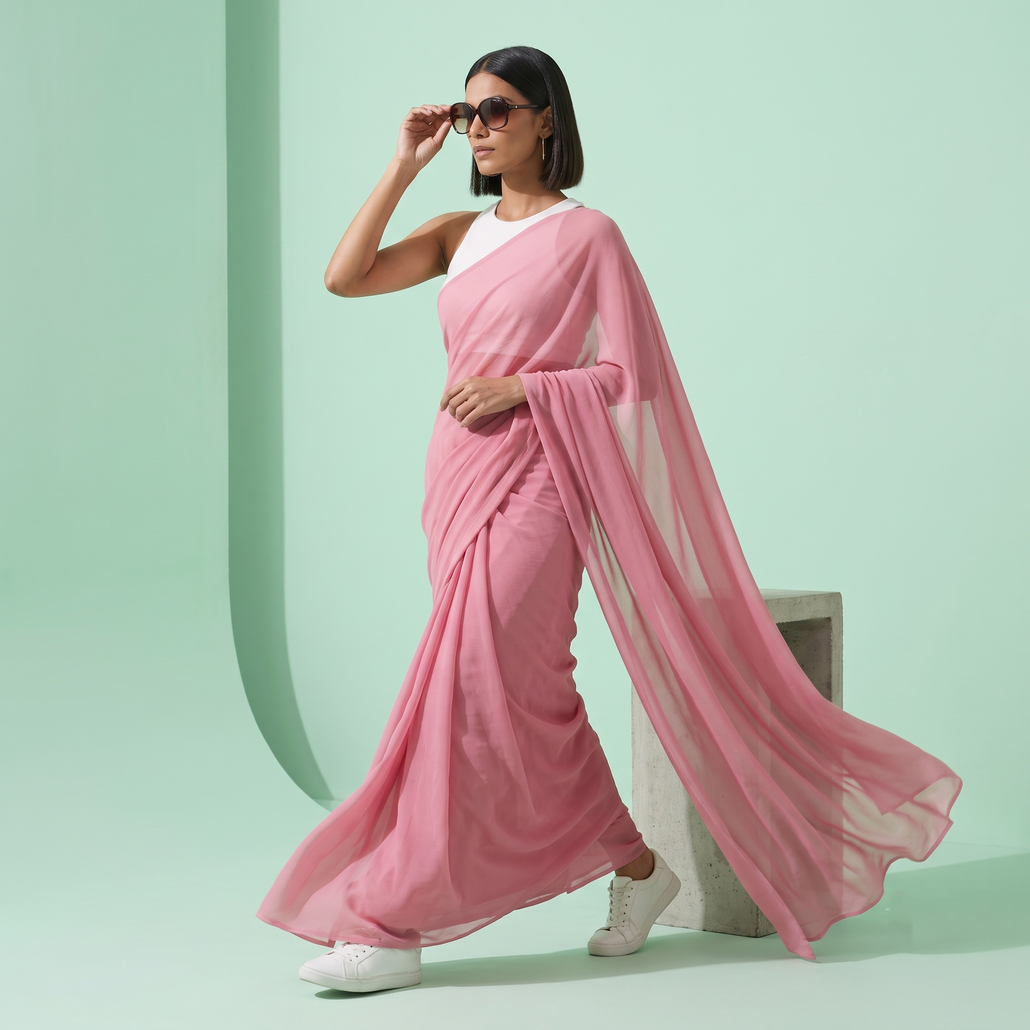 Plain Premium Georgette Saree in Baby Pink