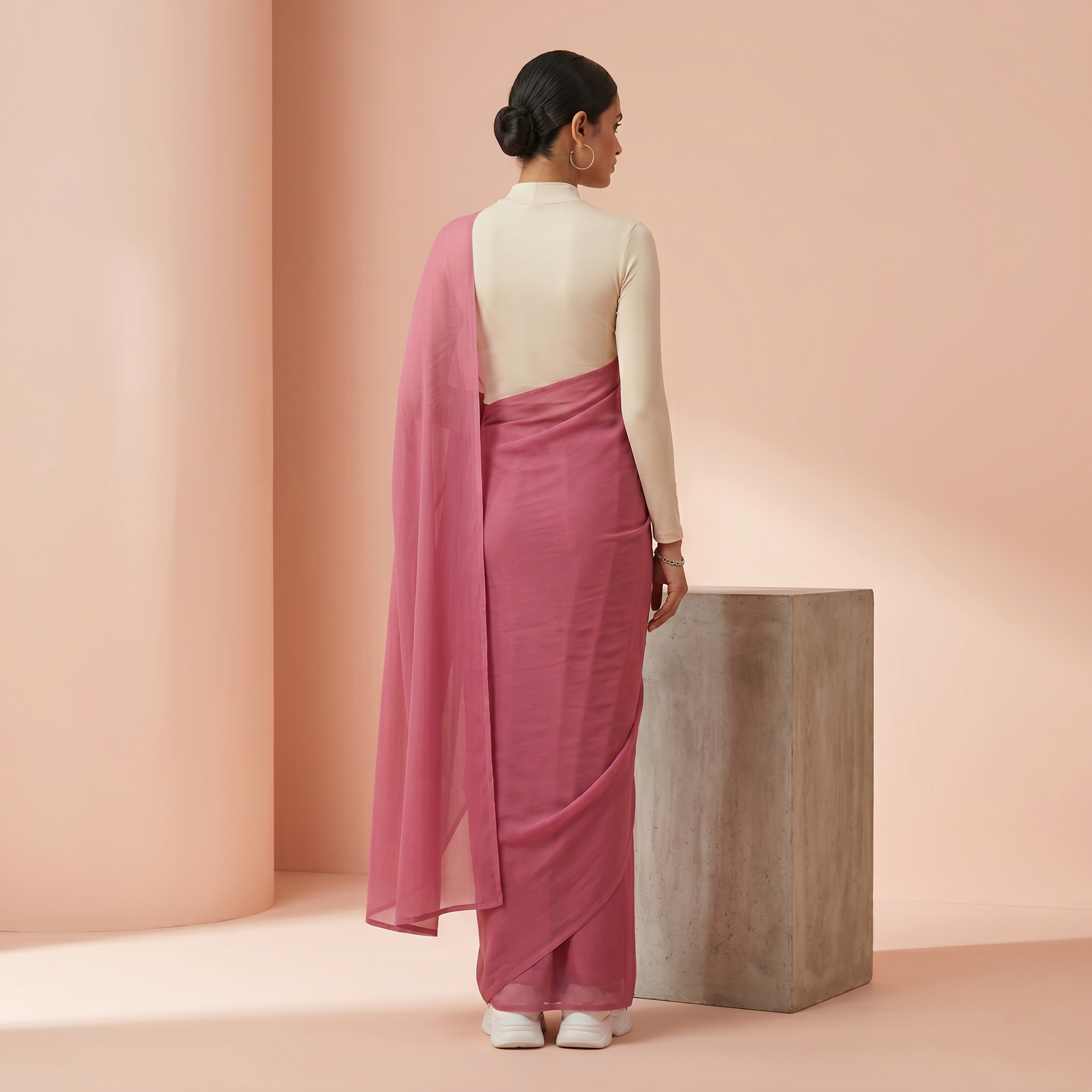 Plain chiffon saree in Dusty pink