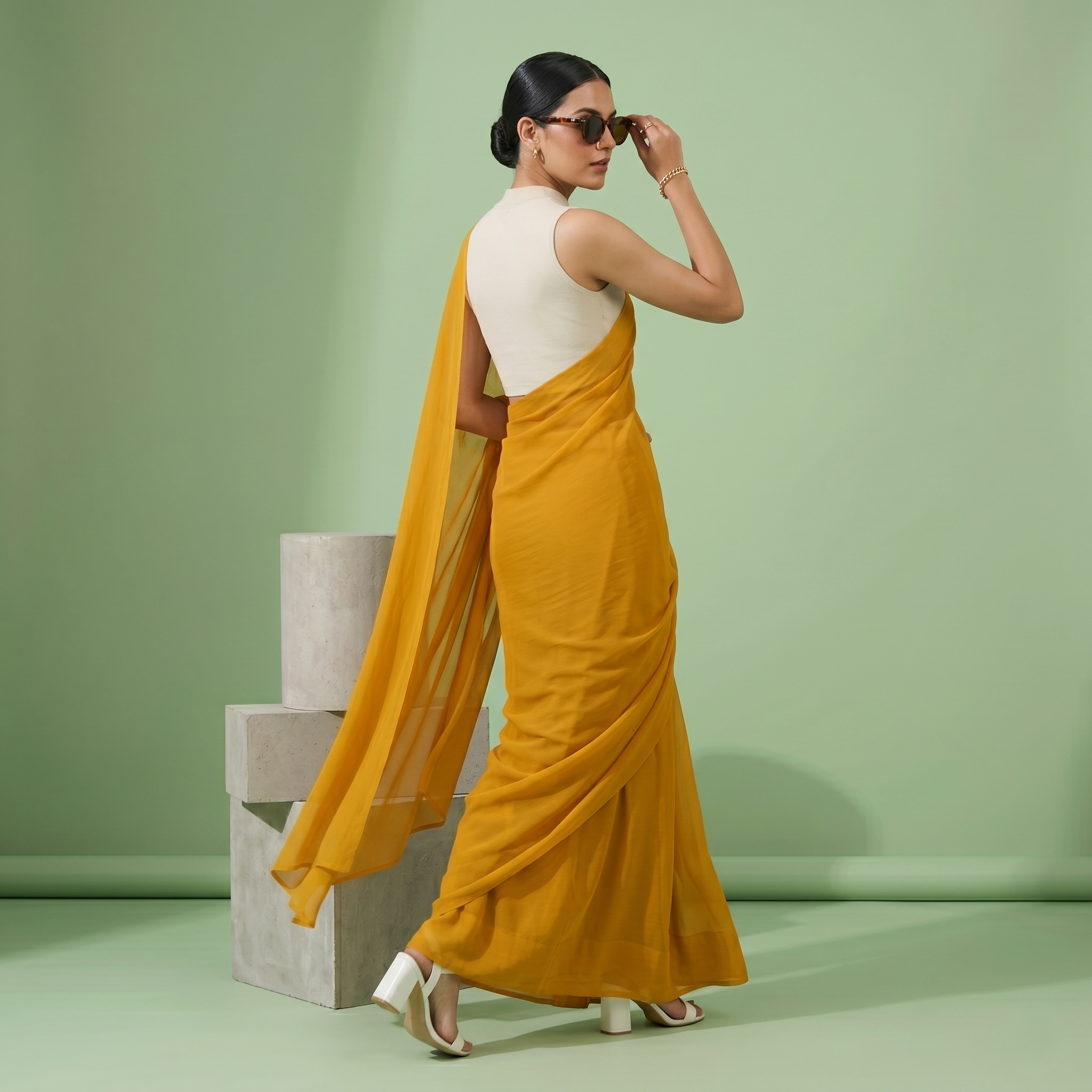 Plain cion saree in Yellow